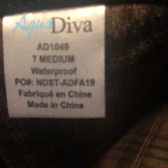 Boots - Picture 5 of 9